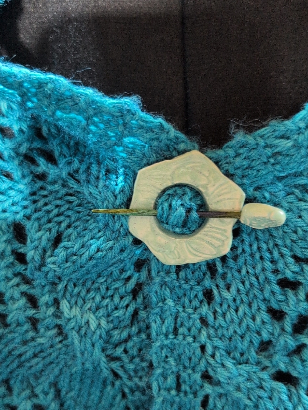 Large Rectangular Smooth Mohair - Picture 4 of 6